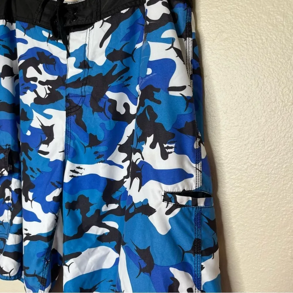 Pelagic Fish Camo Board Short White Black Blue Swim Surf SUP Men Size 34 FLAW